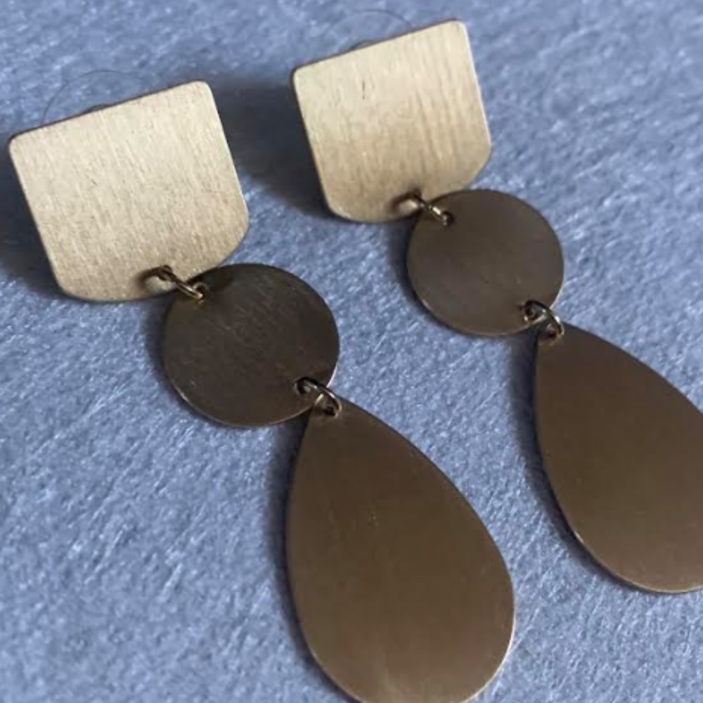 🆕 Geometric Earrings - Picture 6 of 10